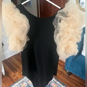 NWOT bodysuit with fun shoulder detail
